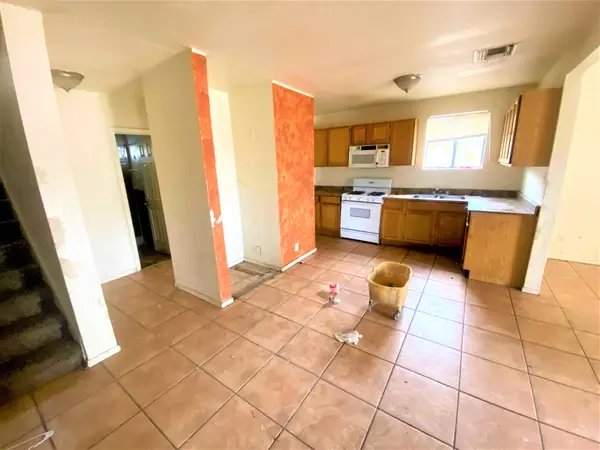 2029 W Adams St, Phoenix, AZ 85009