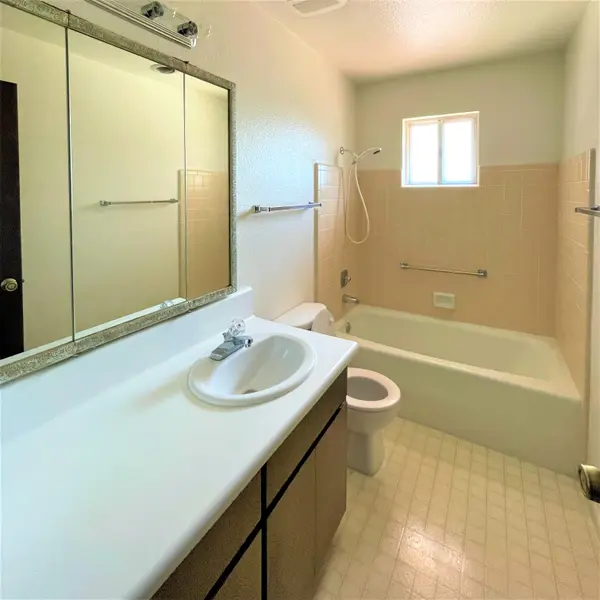 448 S Nassau, Mesa, AZ 85206