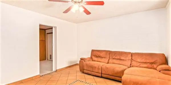 2843 E Blanche Dr, Phoenix, AZ 85032