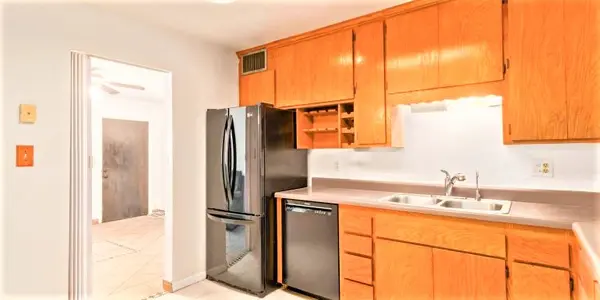 2843 E Blanche Dr, Phoenix, AZ 85032