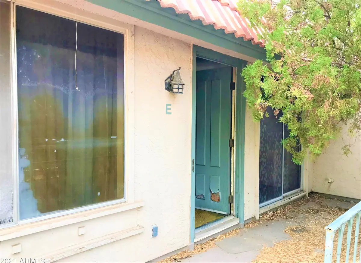 5617 S Clambake Bay Ct #E, Tempe, AZ 85283