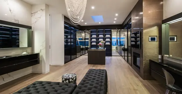 9945 Beverly Grove Dr, Beverly Hills, CA 90210