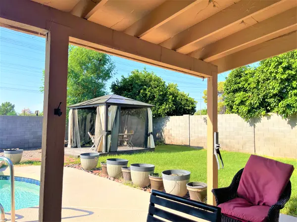 2423 W Peralta Cir, Mesa, AZ 85202