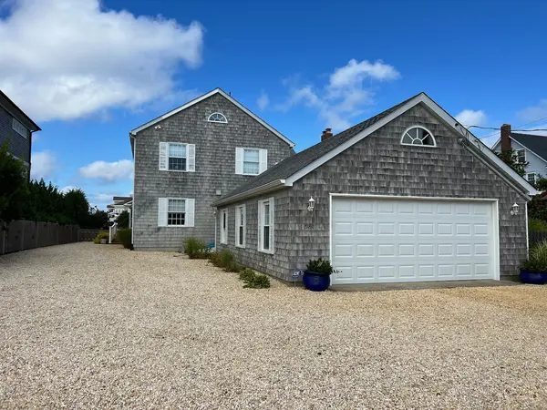 980 Barnegat Ln, Mantoloking, NJ 08738