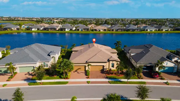 12899 SW Lake Fern Cir, Port St Lucie, FL 34987