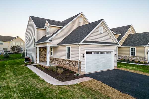 209 Hampton Ct, Harleysville, PA 19438