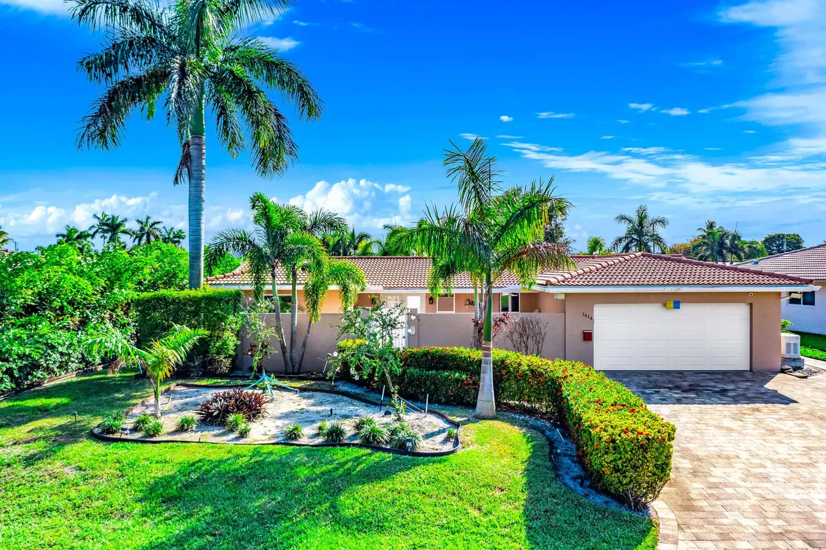 1018 SE 10th Ct, Deerfield Beach, FL 33441