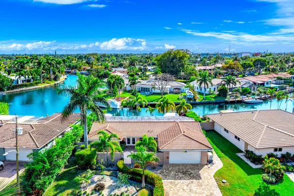 1018 SE 10th Ct, Deerfield Beach, FL 33441