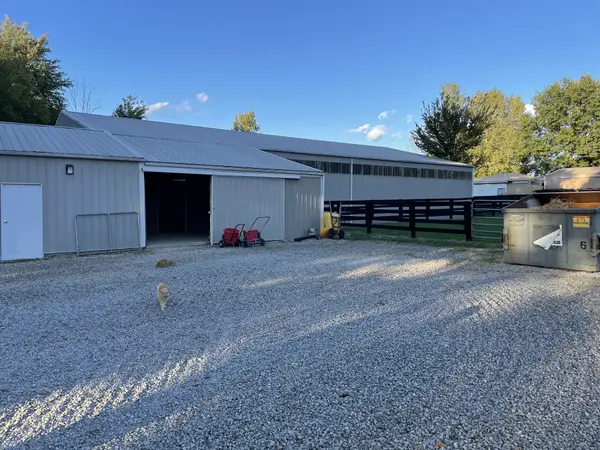 960 W Hancock Rd, Scottsburg, IN 47170