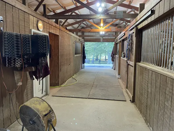 960 W Hancock Rd, Scottsburg, IN 47170