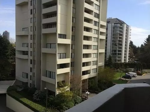 4200 Mayberry St #902, Burnaby, BC V5H 4A7