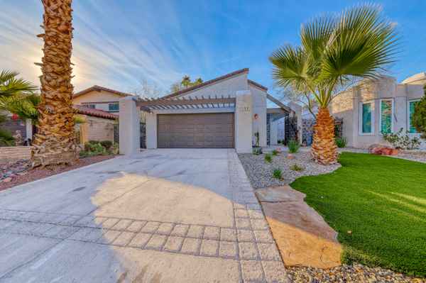 3188 Bel Air Dr, Las Vegas, NV 89109