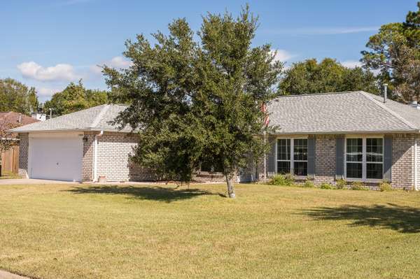 1008 Softshoe Pl, Pensacola, FL 32506