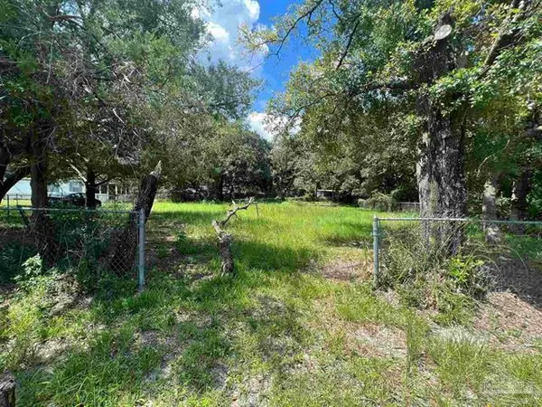1005 Calhoun Ave, Pensacola, FL 32507