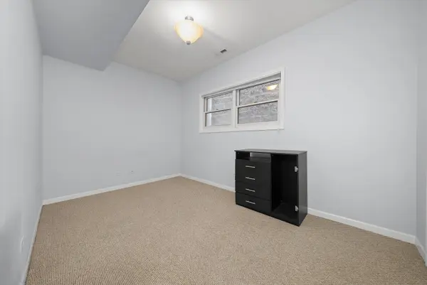 1333 N Bosworth Ave #1, Chicago, IL 60642