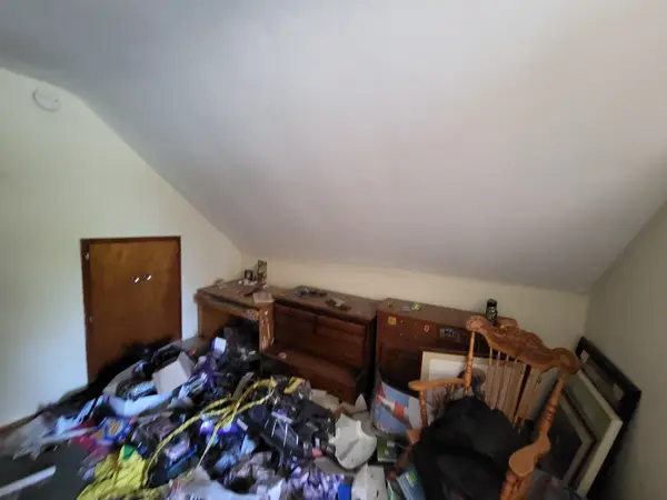 2229 E Eden Pl, St Francis, WI 53235