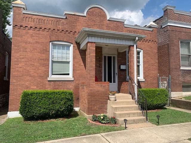 4365 Gertrude Ave, St Louis, MO 63116