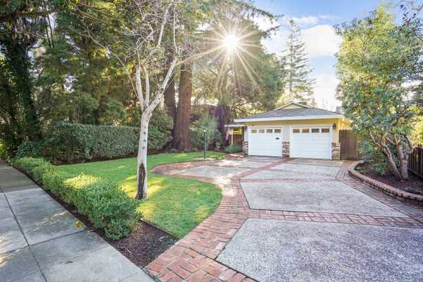 1260 University Ave, Palo Alto, CA 94301