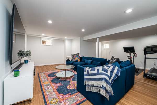 Havertown, PA 19083,327 Francis Dr
