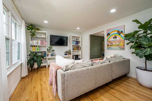 Havertown, PA 19083,327 Francis Dr