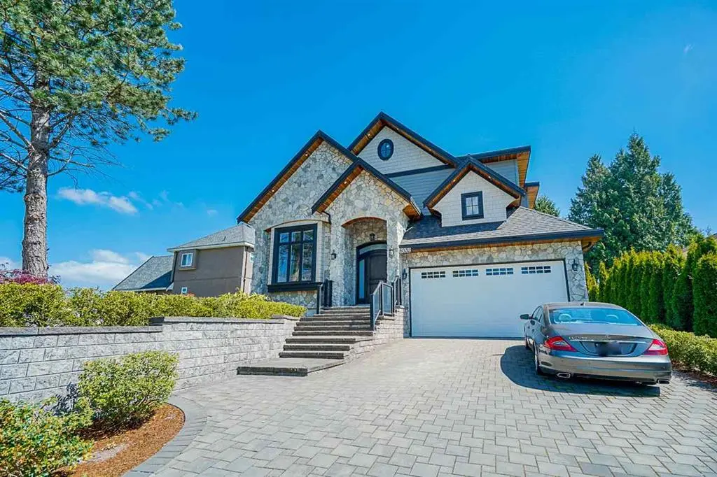 8032 158 St, Surrey, BC V4N 0S6