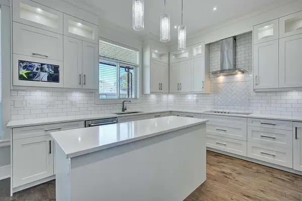 154 A St, Surrey, BC V3S