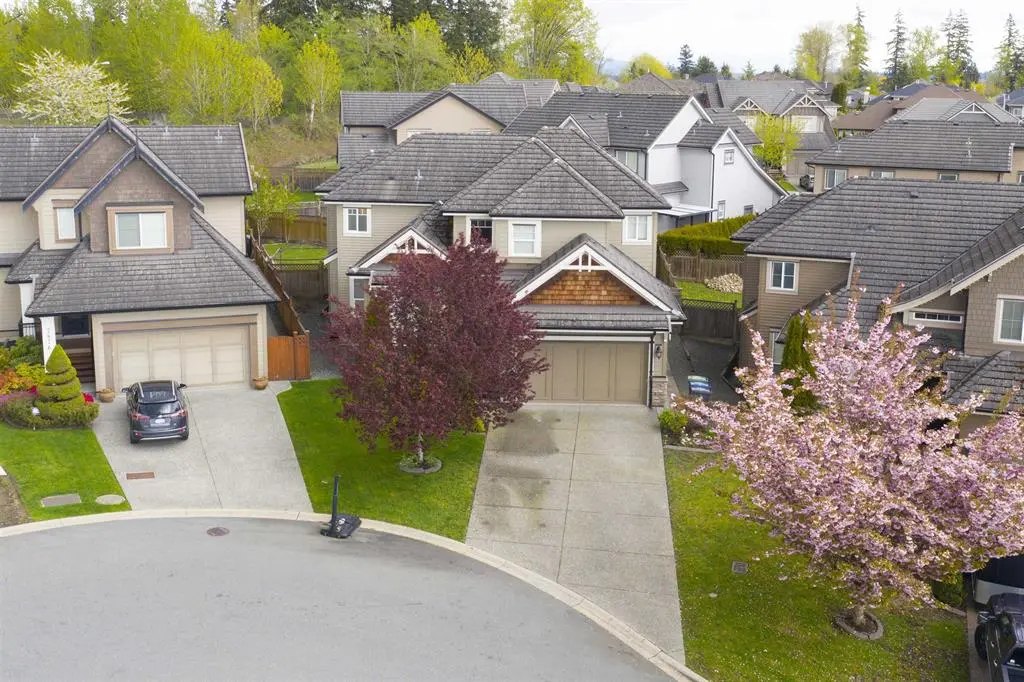 7866 164A St, Surrey, BC V4N 0M5