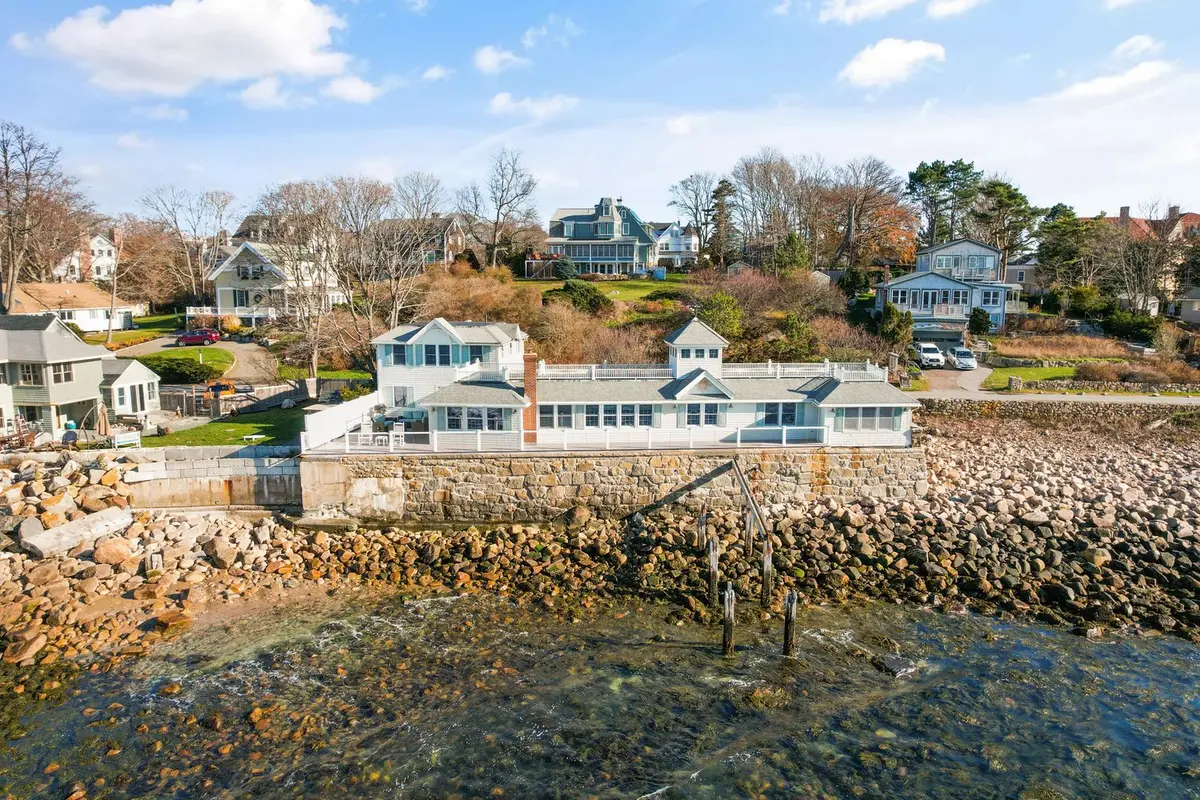 50 Shore Rd, Gloucester, MA 01930