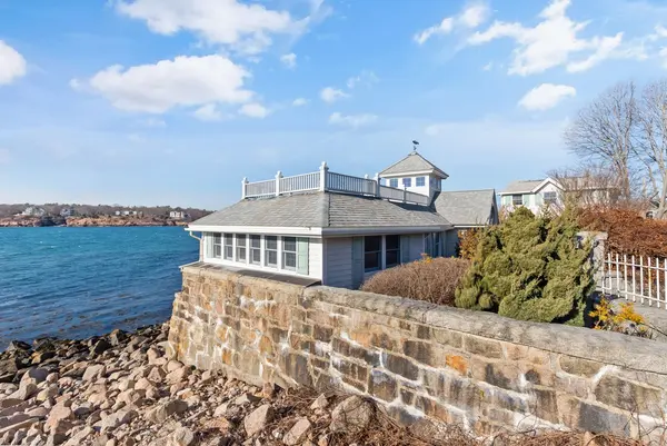 50 Shore Rd, Gloucester, MA 01930