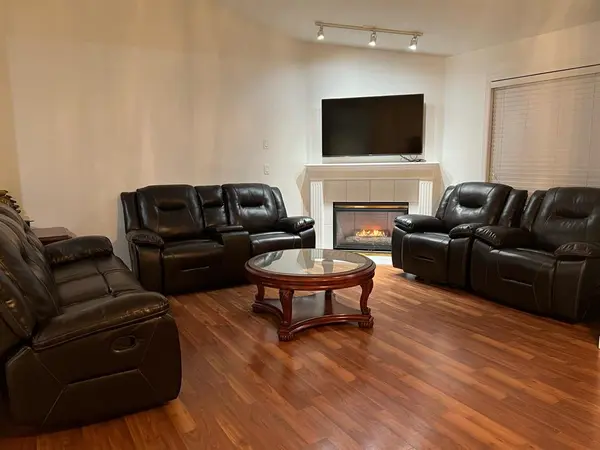 8260 162A St #806, Surrey, BC V4N 0P6