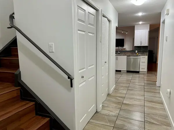 8260 162A St #806, Surrey, BC V4N 0P6