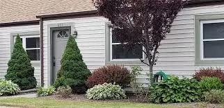 607 Lake Ct, Middle Island, NY 11953