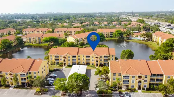 4690 St Croix Ln #414, Naples, FL 34109