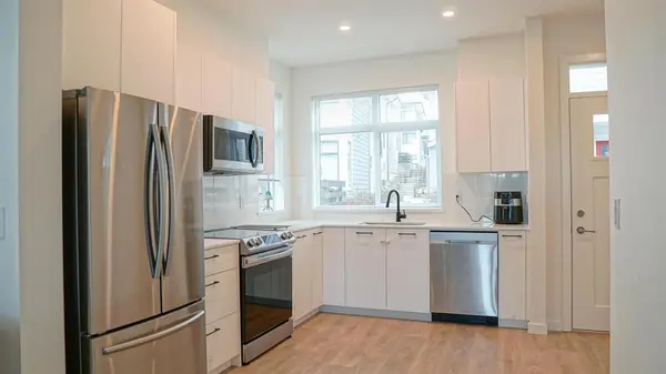 15235 Sitka Dr #118, Surrey, BC V3S 0A9