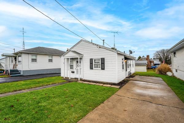 1004 Warren Ave, New Castle, PA 16101