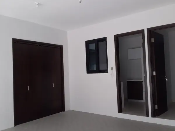 9 Hialeah Drive, Meadowbrook,
