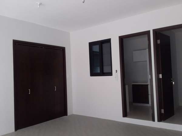 9 Hialeah Drive, Meadowbrook,