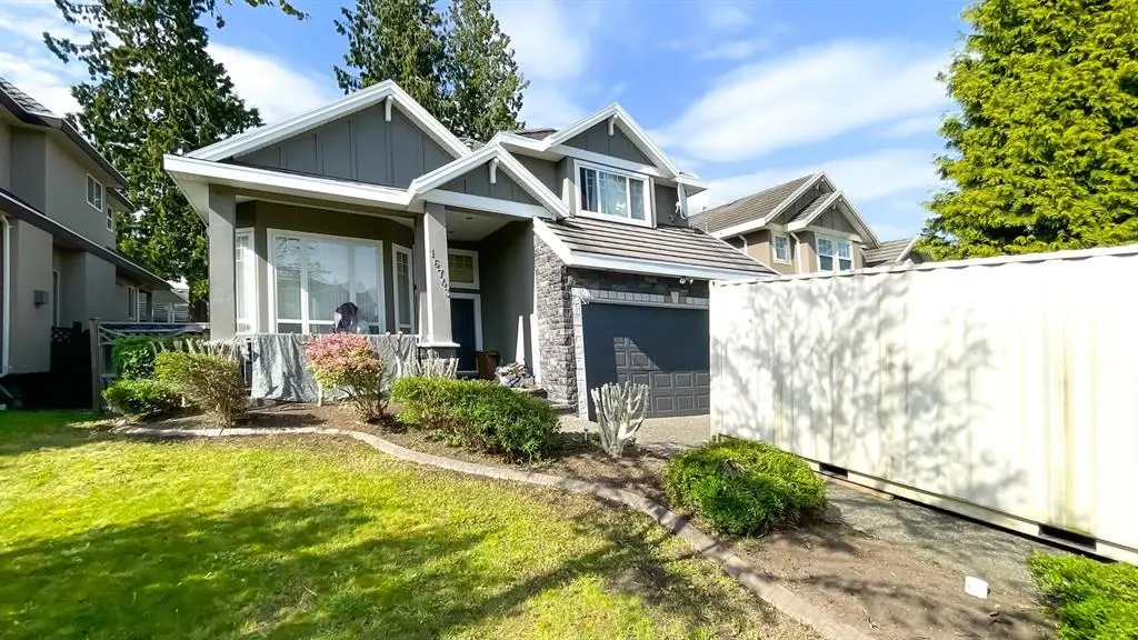 16743 86 Ave, Surrey, BC V4N 5N4