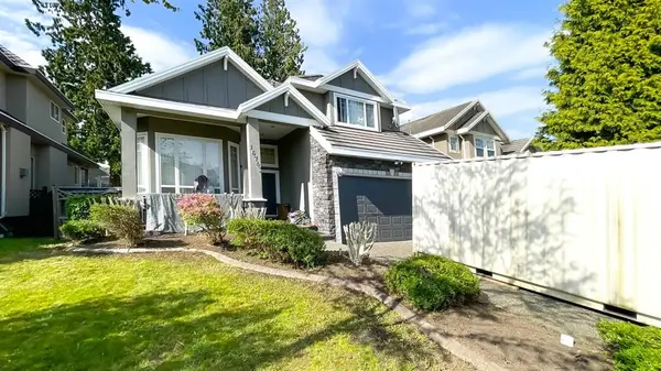 16743 86 Ave, Surrey, BC V4N 5N4
