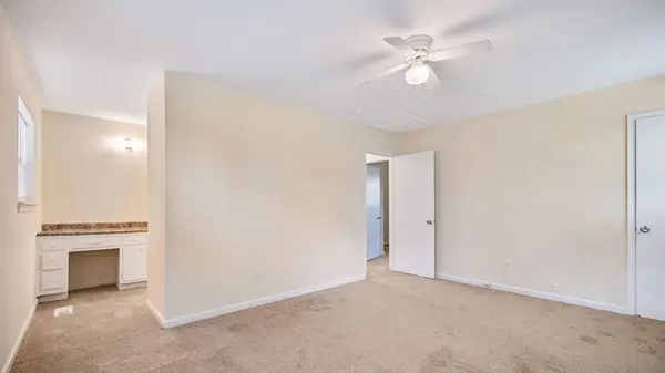 433 15th Ln NW, Center Point, AL 35215