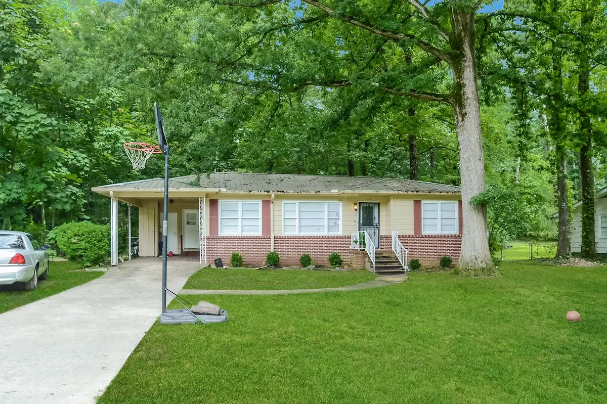 1701 2nd St NE, Center Point, AL 35215