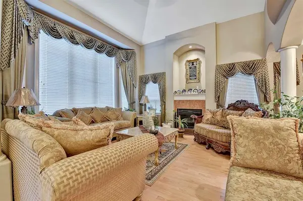 17105 Greenway Dr, Surrey, BC V4N 5J1