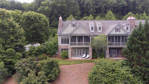 501 Birch River Dr, Dahlonega, GA 30533