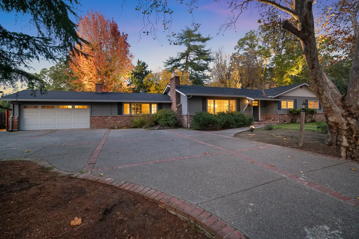 2124 Ward Dr, Walnut Creek, CA 94596