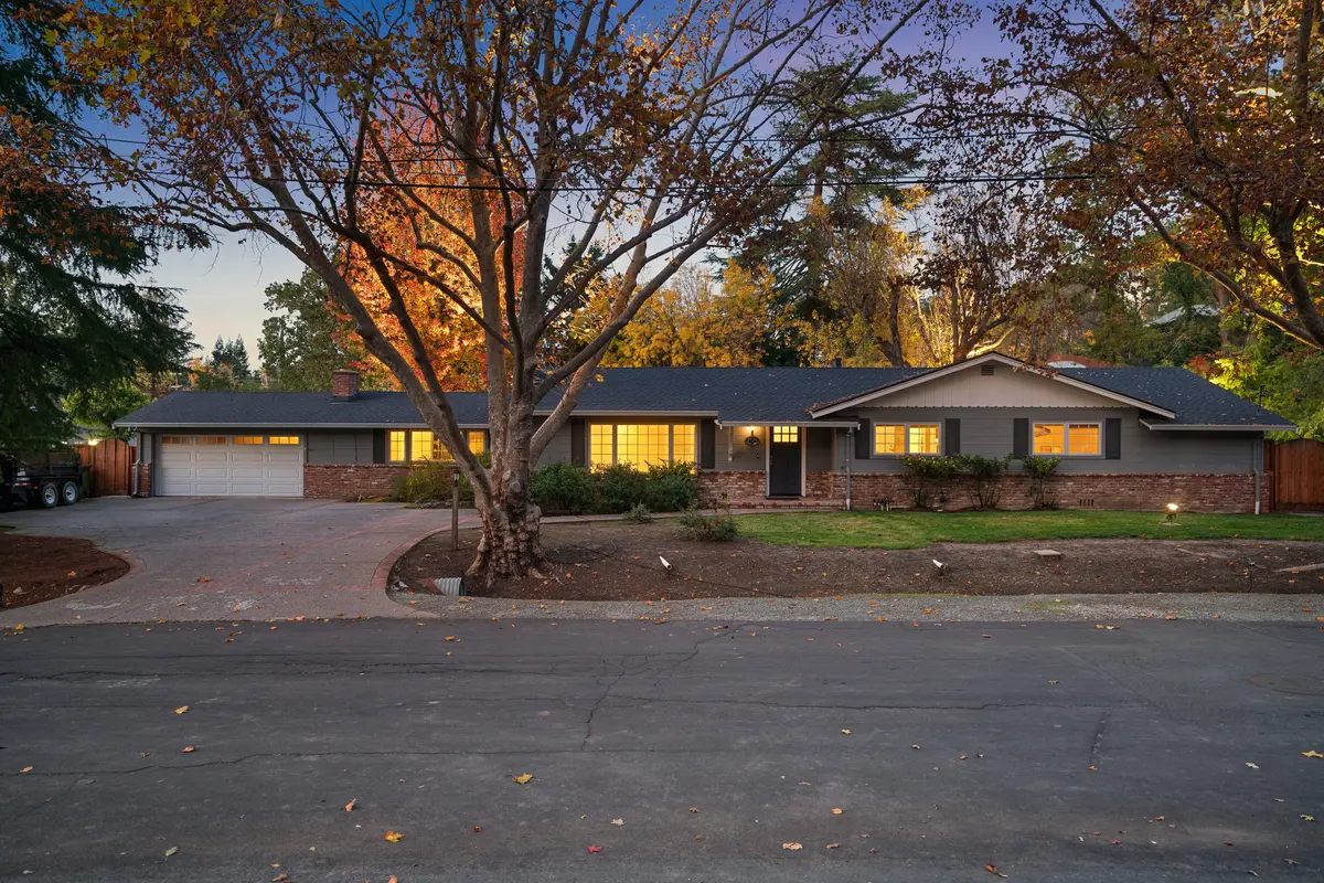 2124 Ward Dr, Walnut Creek, CA 94596