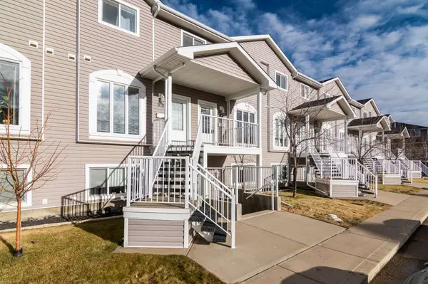 81 Somerset Ln SE, Medicine Hat, AB T1B 0E7
