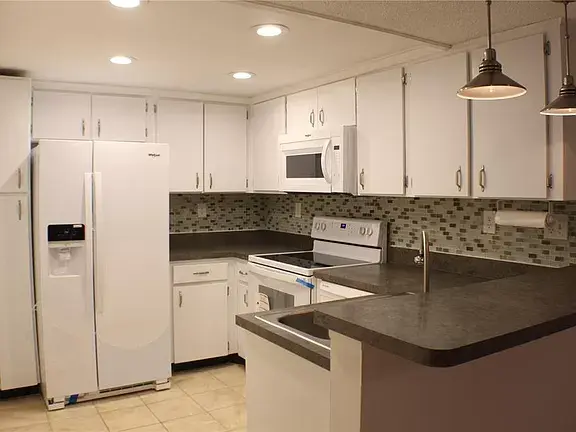 3006 Caring Way #APT 303, Port Charlotte, FL 33952