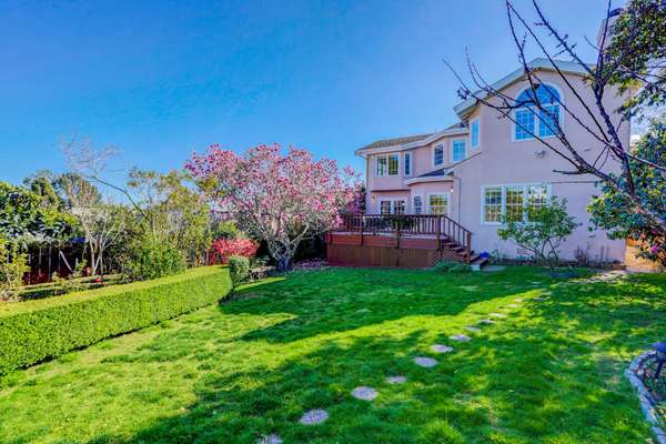 532 Barcelona Dr, Millbrae, CA 94030