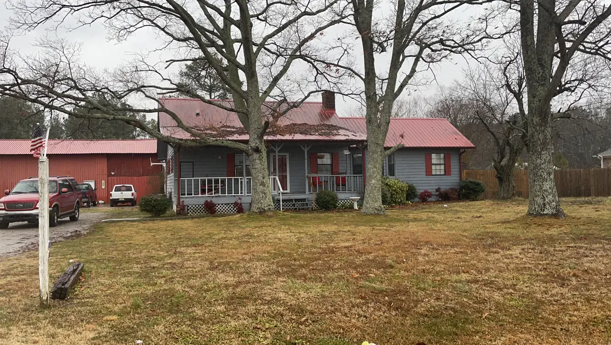 18211 Sewell Rd, Athens, AL 35614