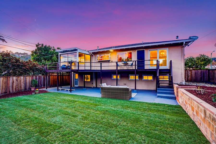 845 Banbury Ln, Millbrae, CA 94030